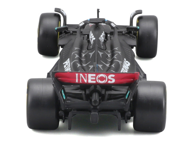 Mercedes F1 W 14 E Modellauto, bburago, 1:43, George Russell #63, 2023