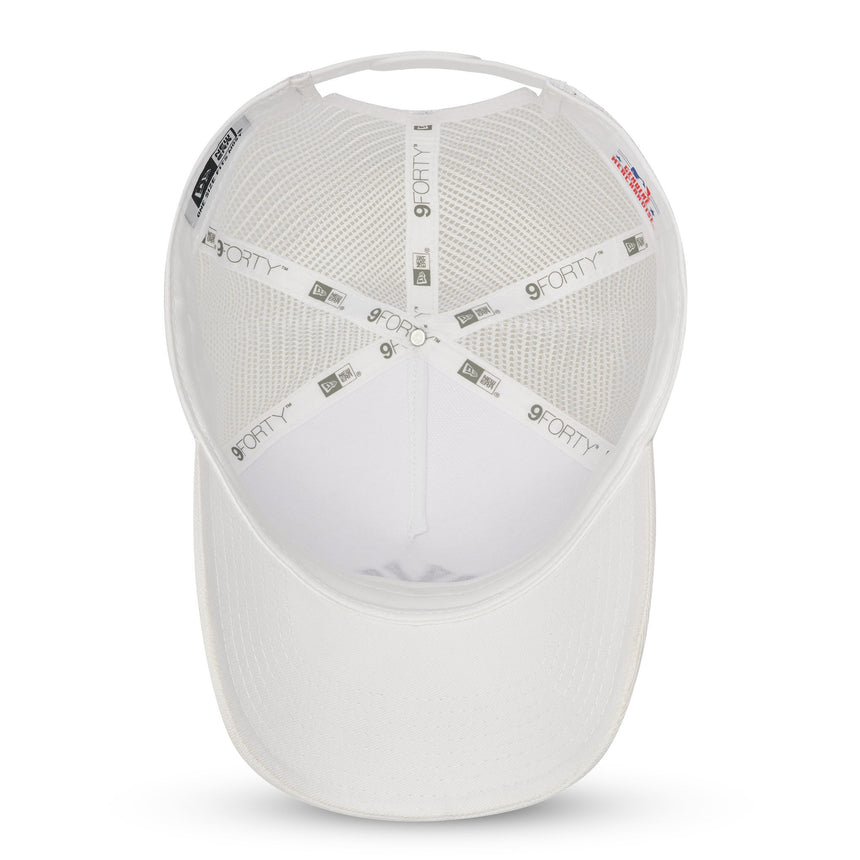 Czapka z daszkiem New York Yankees, New Era, trucker, Essential, biała