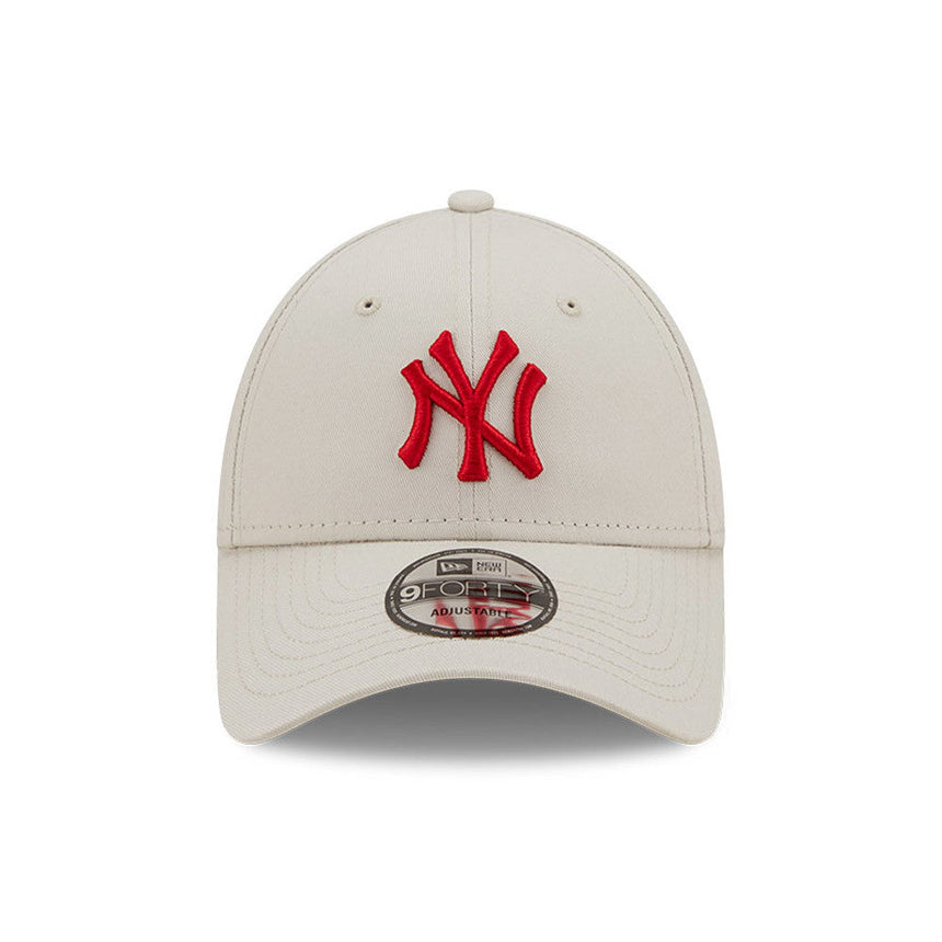 Czapka z daszkiem New York Yankees, New Era, 9FORTY, essential, kremowy