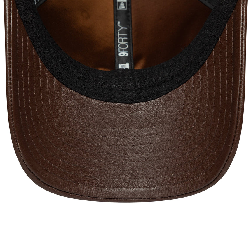 Czapka z daszkiem New York Yankees, skórzana, New Era, 9FORTY, gładka, brązowa