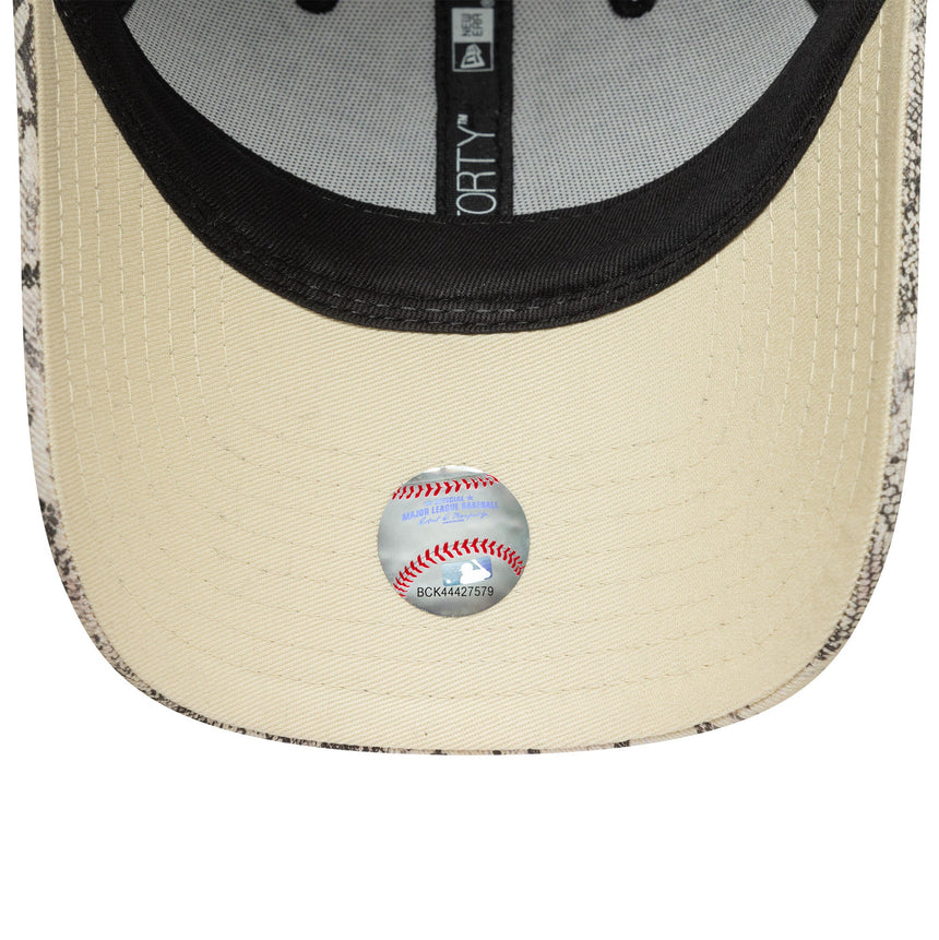 czapka New York Yankees, wzór wężowy, 9FORTY, New Era, szara