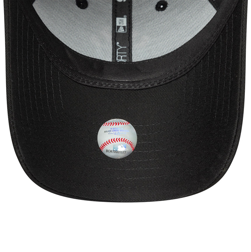 Czapka New York Yankees, metaliczne logo, 9FORTY, czarna