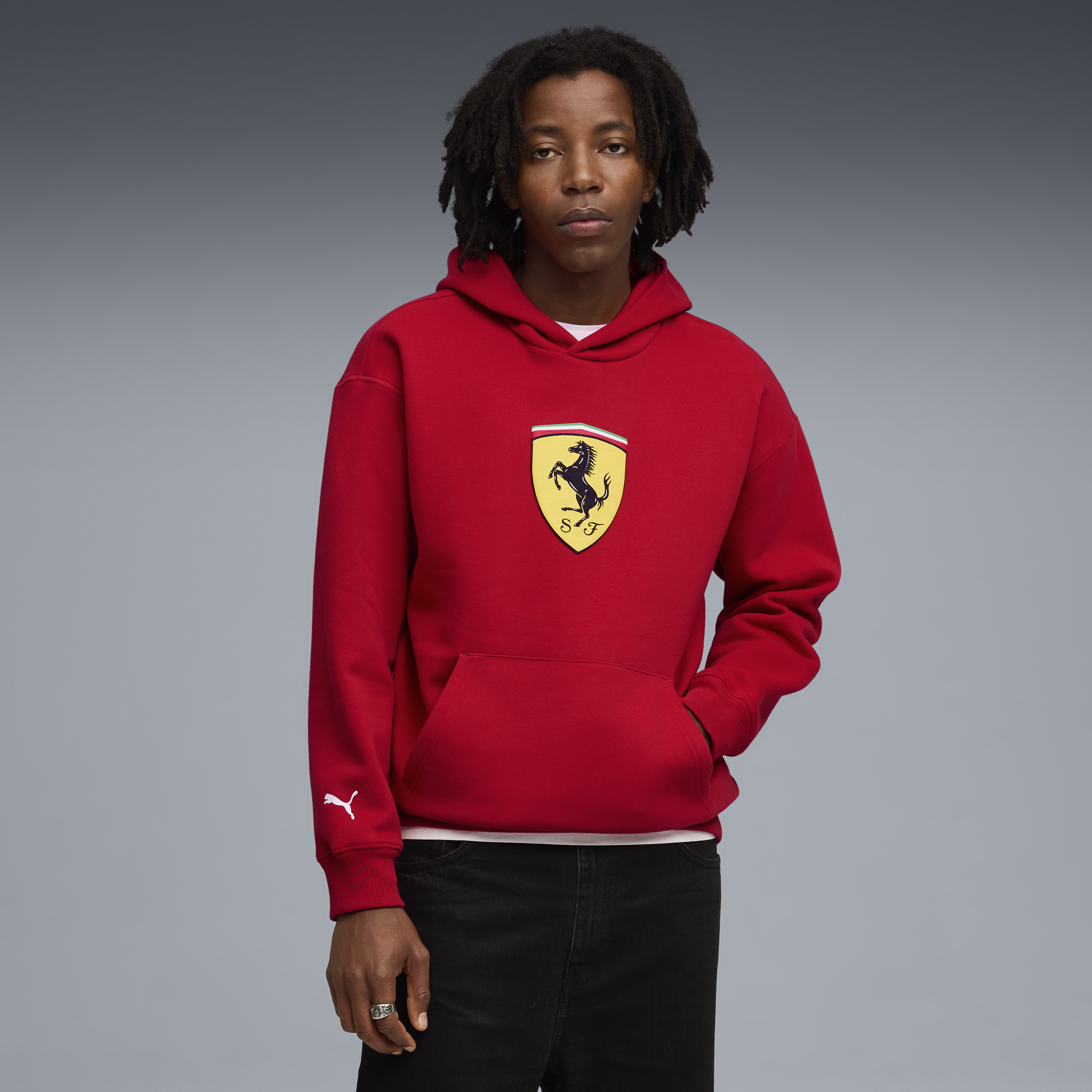 Bluza z kapturem Ferrari, Puma, odzież sportowa, logo tarczy, czerwona 🔥