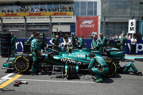Aston Martin ocenia ryzykowną strategię aktualizacji