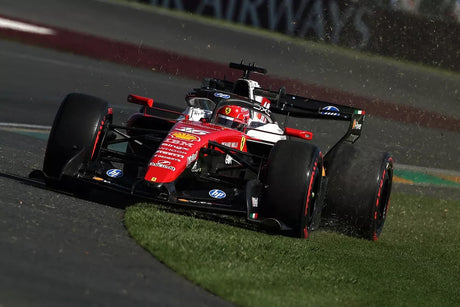 Ferrari wezwane za niebezpieczny pit stop Hamiltona