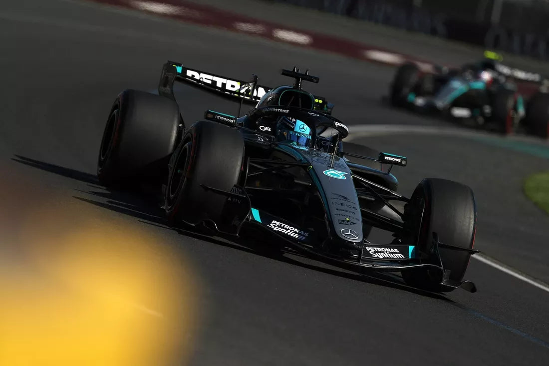Mercedes z nowym malowaniem na GP Bahrajnu