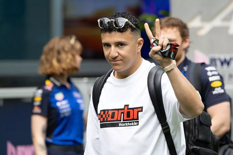 Isack Hadjar blisko Verstappena w Red Bull