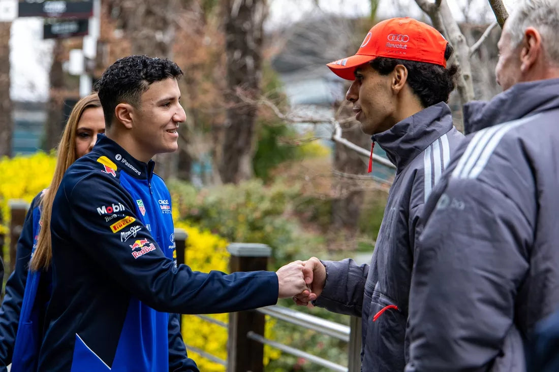 Red Bull przedłuża kontrakt Hadjara na 2027