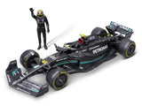 Mercedes model samochodu, bburago, Lewis Hamilton, #44, 1:24, W14 E, z pilotem