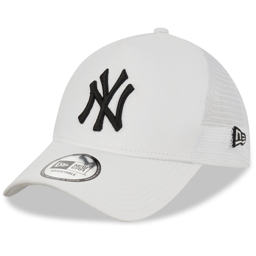 Czapka z daszkiem New York Yankees, New Era, trucker, Essential, biała