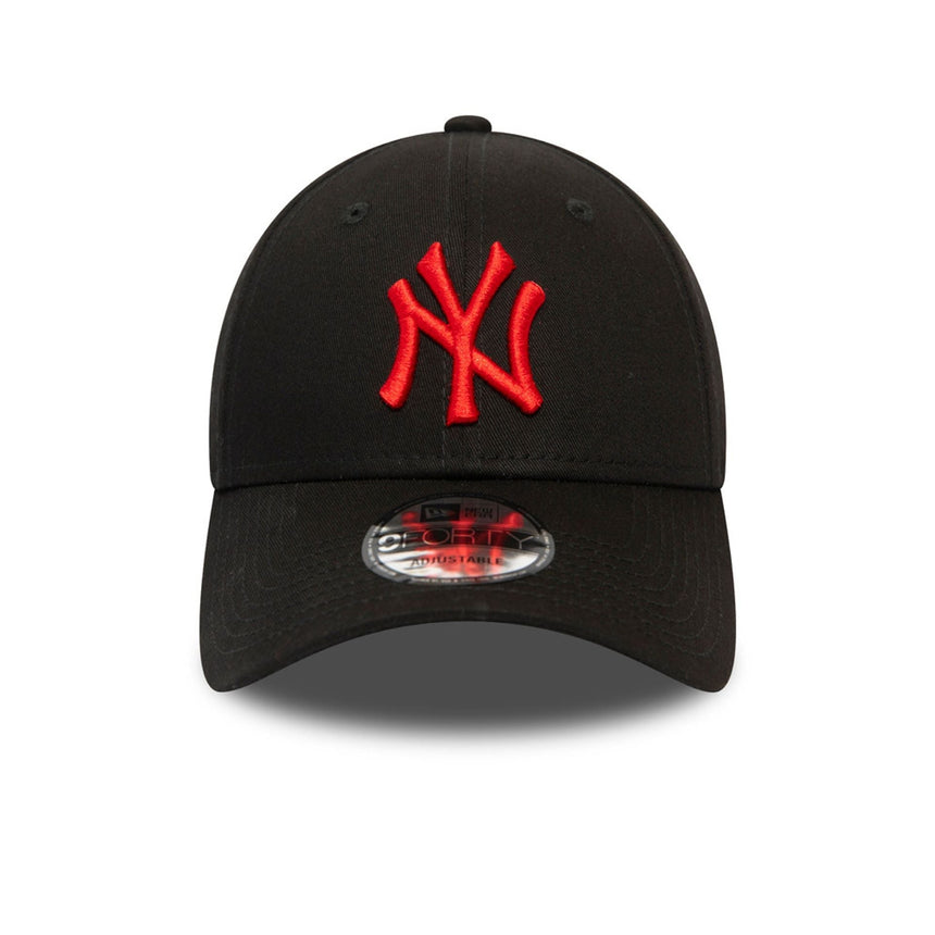 Czapka New York Yankees, czerwone logo, New Era, 9FORTY, czarna