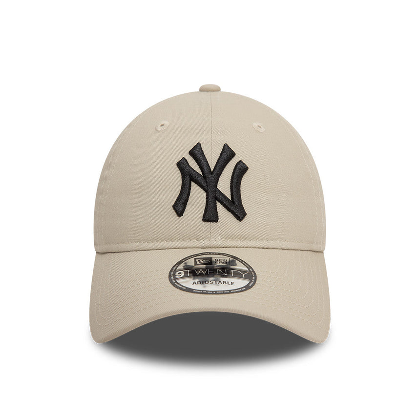 Czapka New York Yankees, czarne logo, New Era, 9TWENTY, niezbędna, beżowa