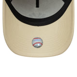 czapka New York Yankees, beżowa naszywka boczna, A-frame, New Era, 9FORTY, beżowy