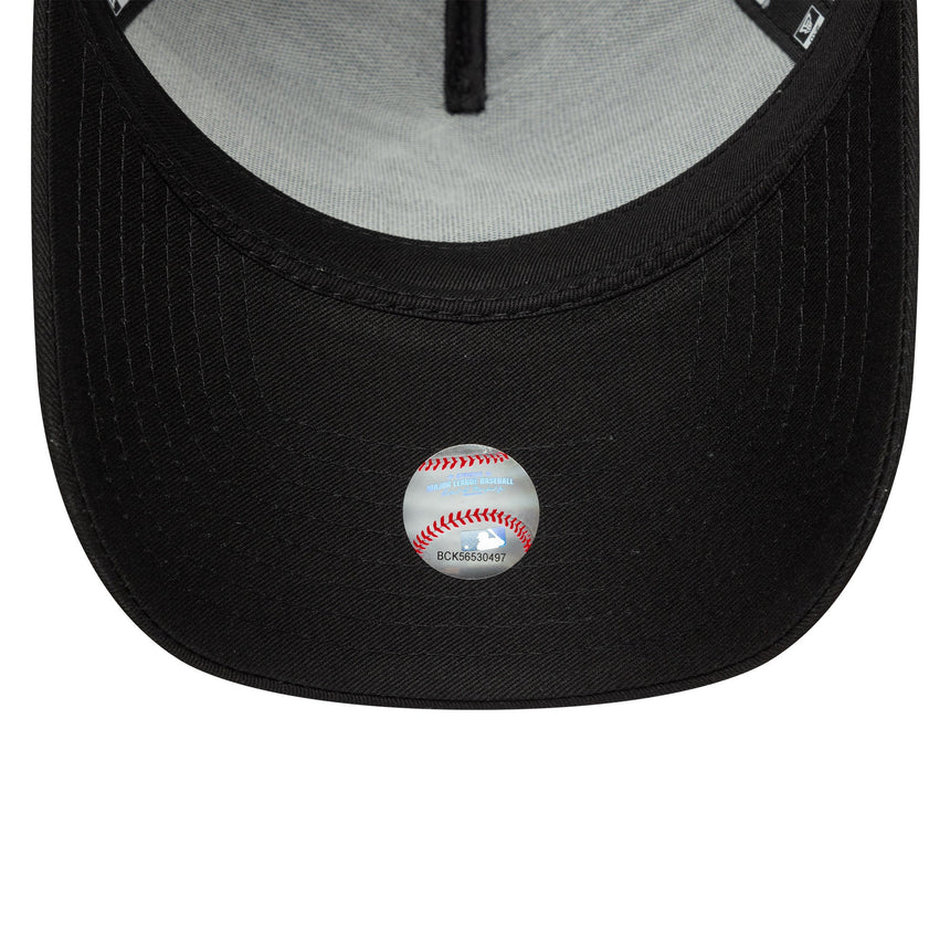 Czapka trucker New York Yankees, niezbędny element ligi, RIG, czarna