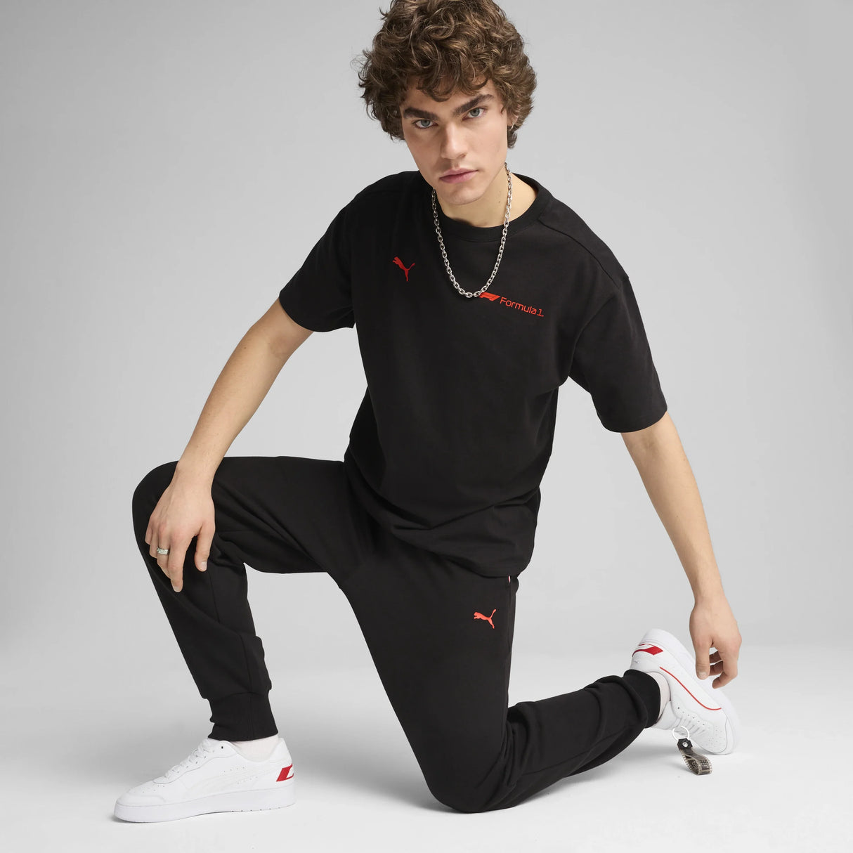 Koszulka F1, Puma, Essetial+, luźny krój, czarna 🔥
