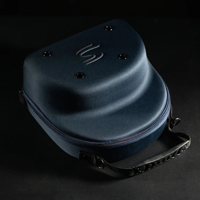 czapka Ayrton Senna, Nacional, oryginalna z 1984, z twardym etui z materiału, niebieska